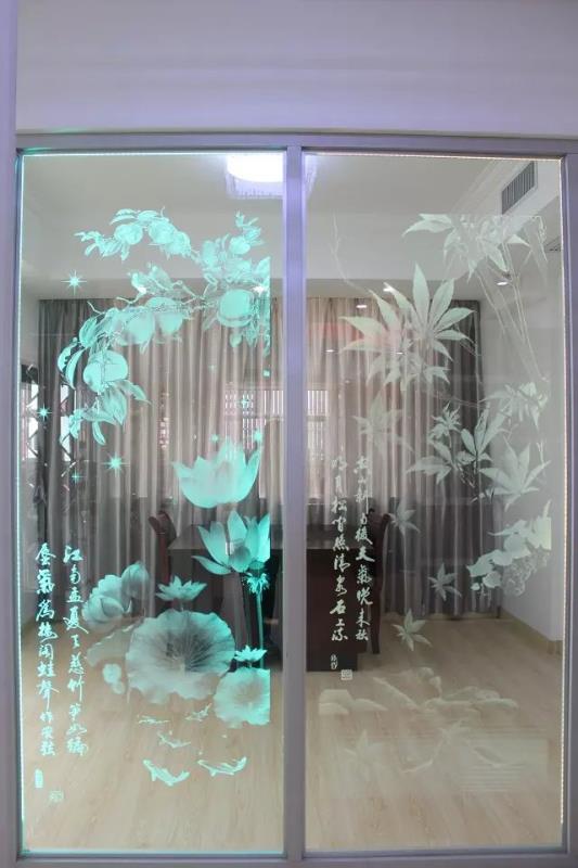 明鴻之內(nèi)雕變光玻璃定制