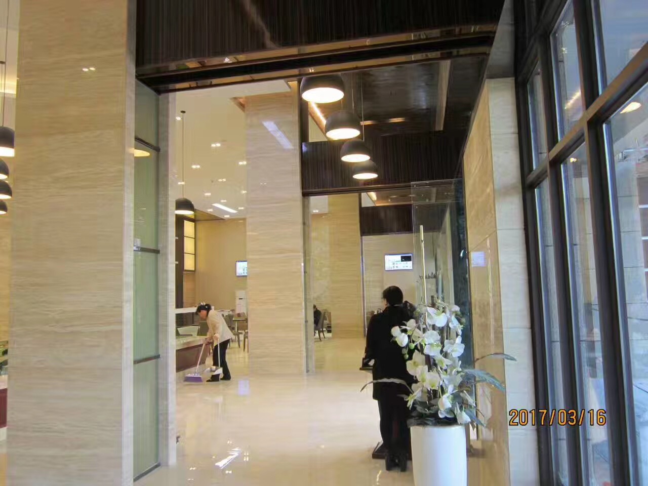 明鴻玻璃施工金湖御品售樓部 明鴻玻璃施工金湖御品售樓部