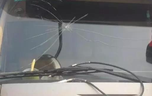 汽車玻璃 汽車玻璃