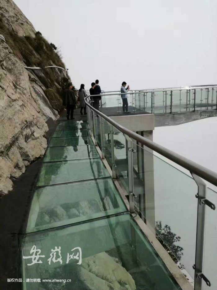 玻璃棧道 玻璃棧道